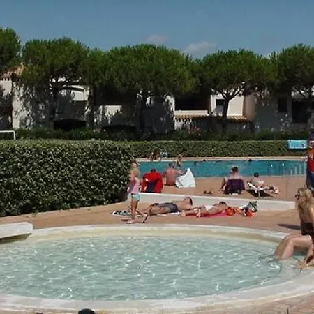 Apartmán Two-bedroom In Residencewith Swimming Pool 178