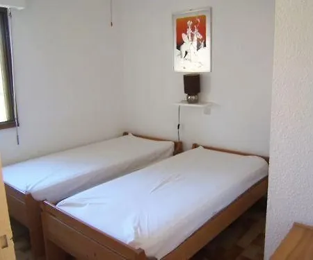Two-bedroom In Residencewith Swimming Pool 178 Apartmán *